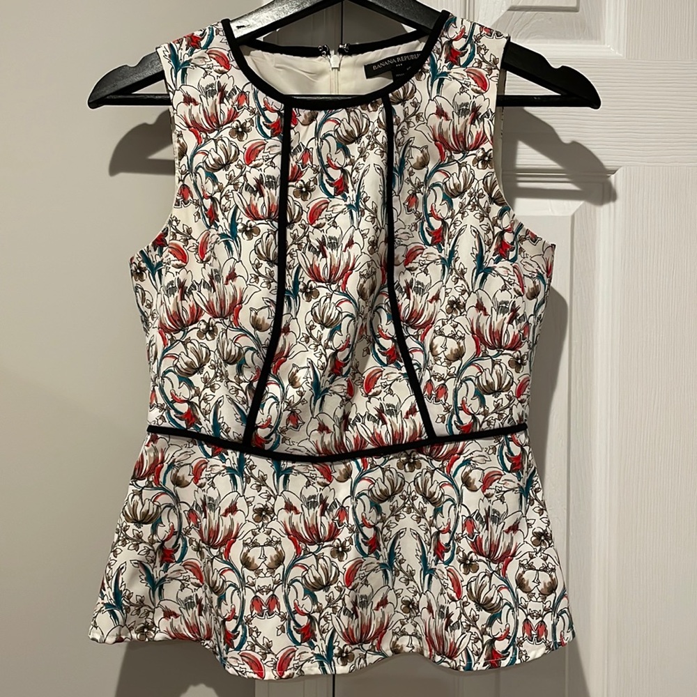 Floral peplum top XSP